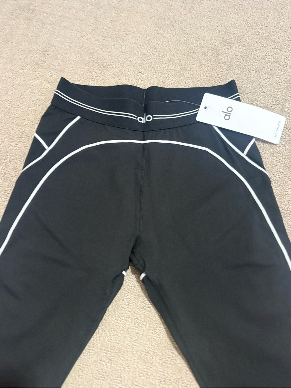 ALO Yoga Black Leggings with White Piping
